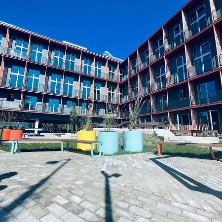 Campus House By Larsen Hotel