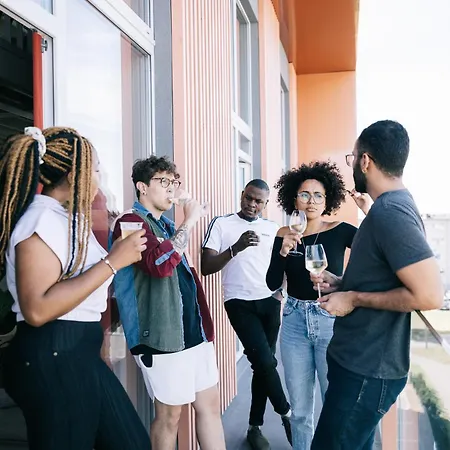 Campus House By Larsen Hotel *