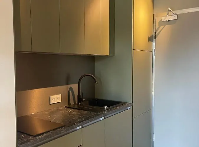 Campus House By Larsen Hotel